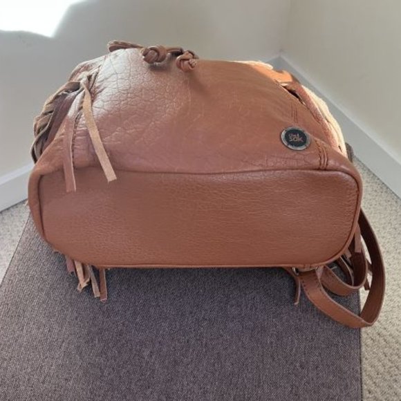the sak Avalon brown leather fringed backpack purse - Picture 9 of 11